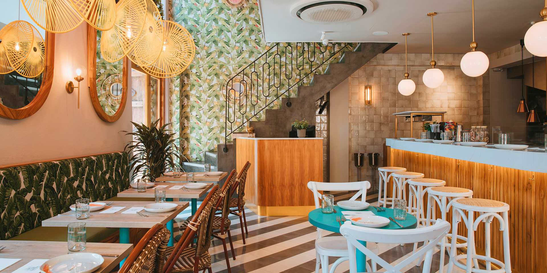 Restaurant rénové par un architecte spécialiste de l'architecture commerciale dans le Gard (30)